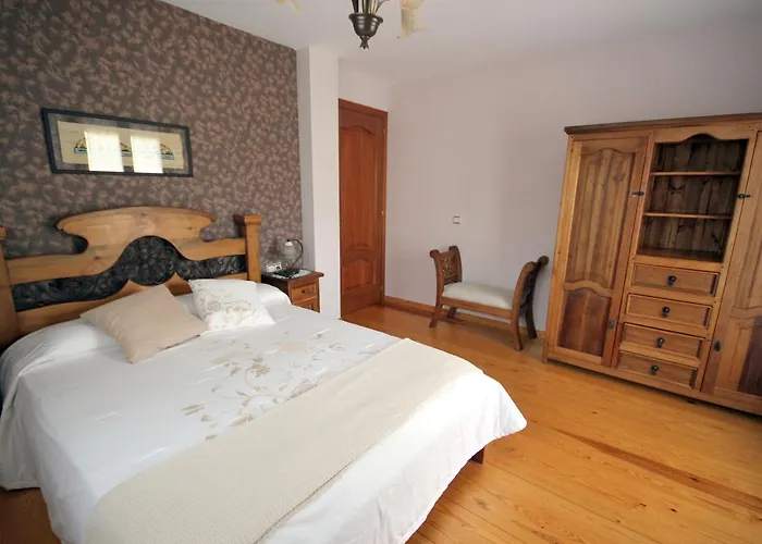 Miguelo, C.b * Saravillo