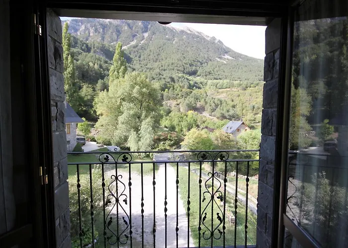 Miguelo, C.b * Saravillo